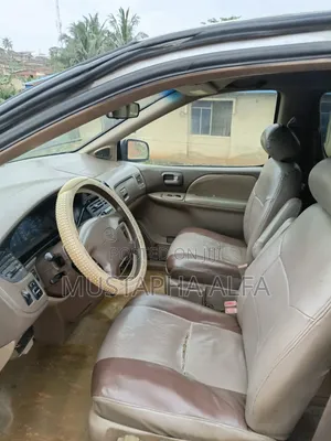 Toyota Sienna 2000 Silver