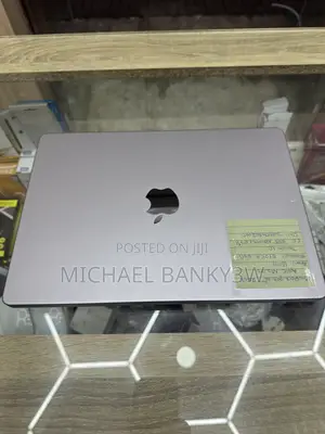 Laptop Apple MacBook Pro 2023 M2 Pro 16GB Apple M2 SSD 512GB