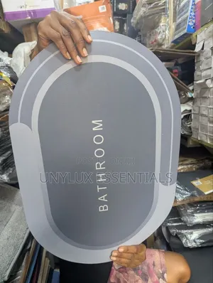 Super Absorbent Bathroom Mat (Small Size)