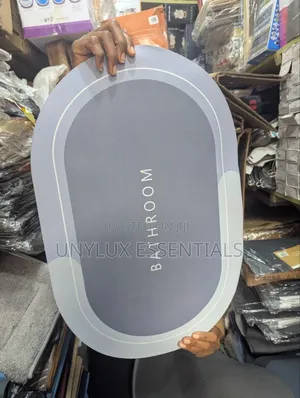 Super Absorbent Bathroom Mat (Small Size)
