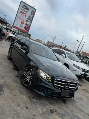 Mercedes-Benz E300 2018 Black