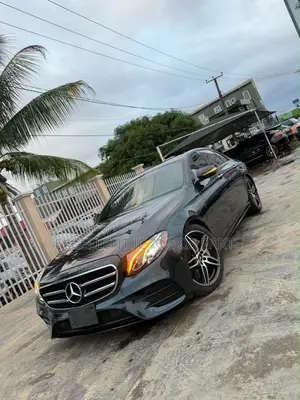 Mercedes-Benz E300 2018 Black