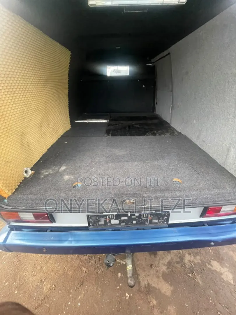 Volkswagen Transporter 2003 Silver