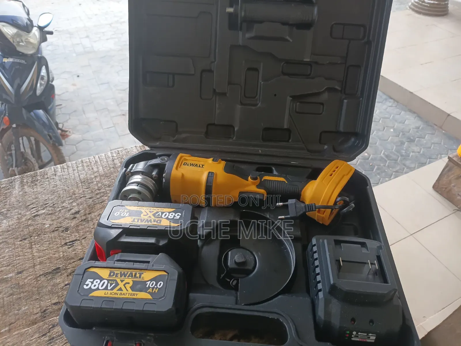 Battery Angle Grinder