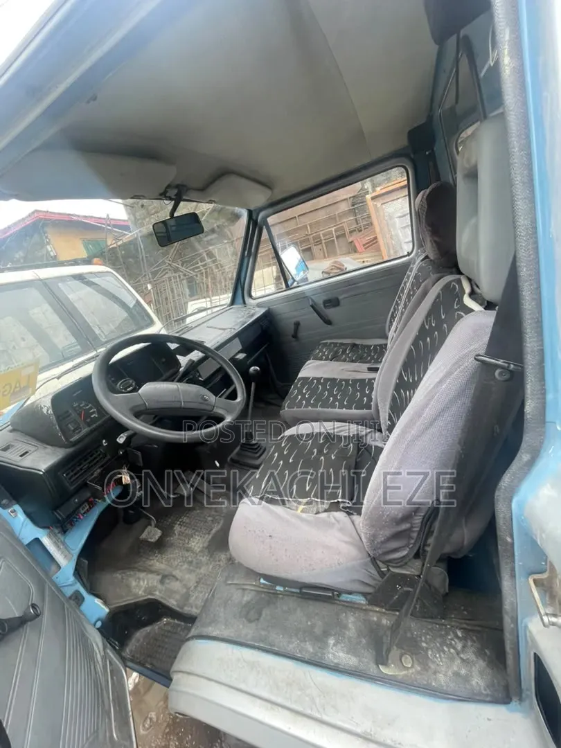 Volkswagen Transporter 2003 Silver