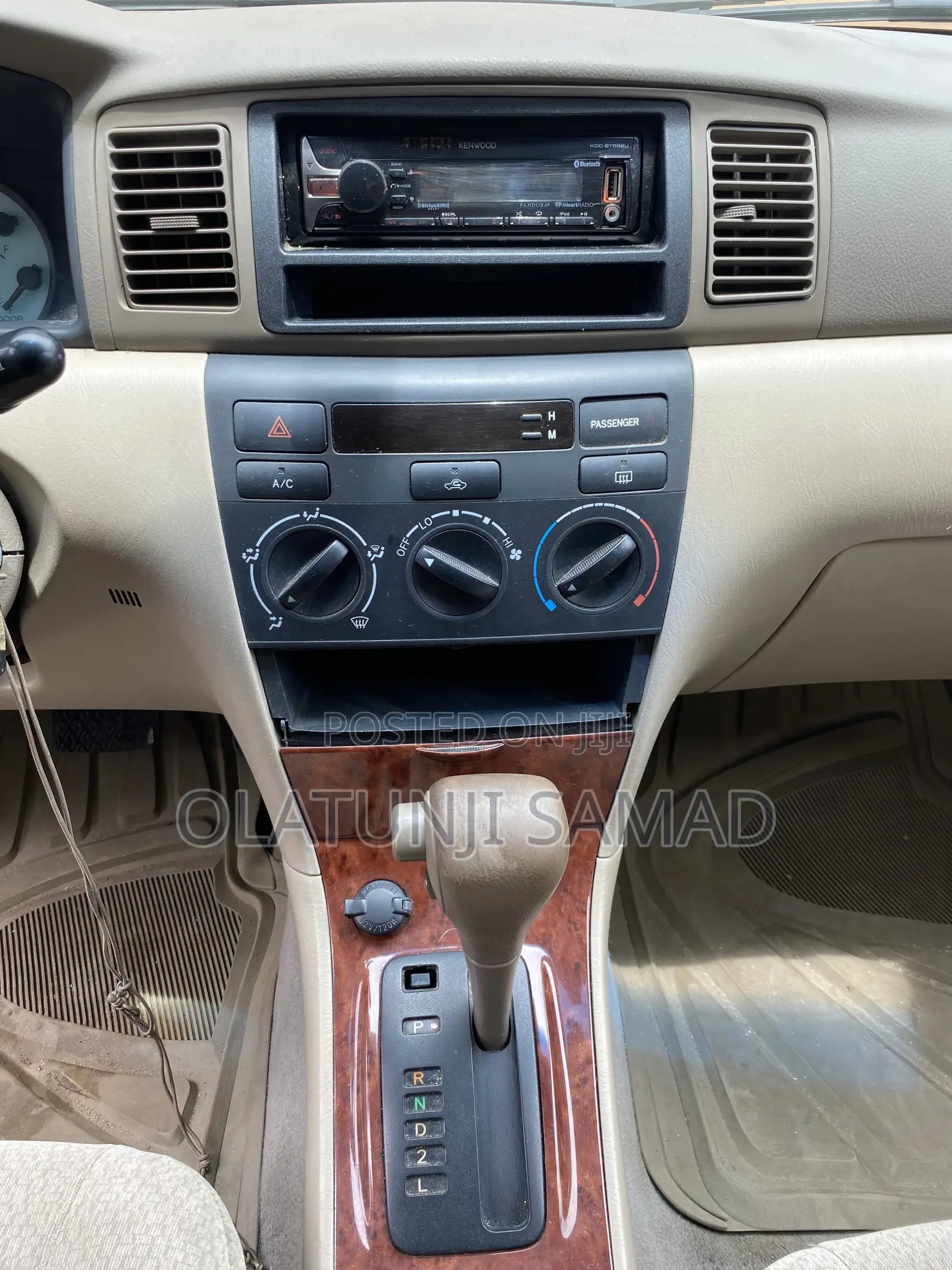 Toyota Corolla 2003 White
