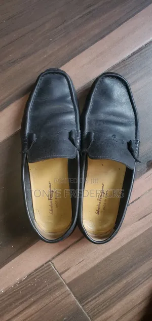 Shoe Lot Size 43