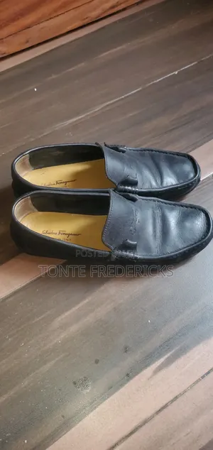 Shoe Lot Size 43