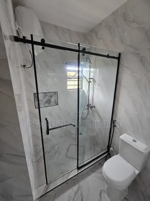 Glass Glass Cubicle