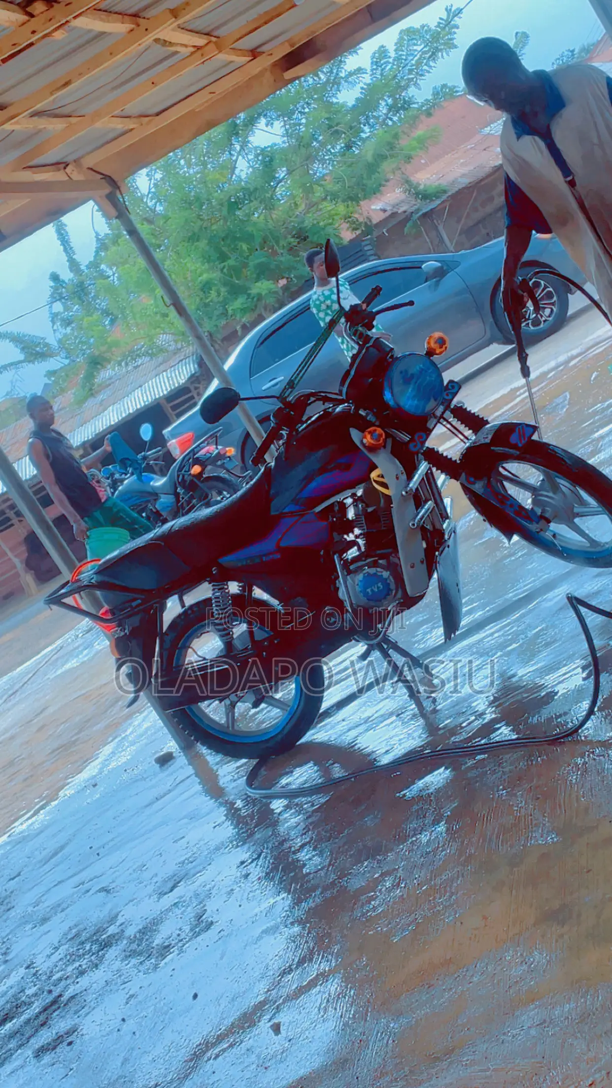 TVS HLX 125 2013 Blue