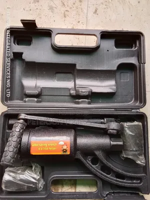 Torque Multiplier Wrench