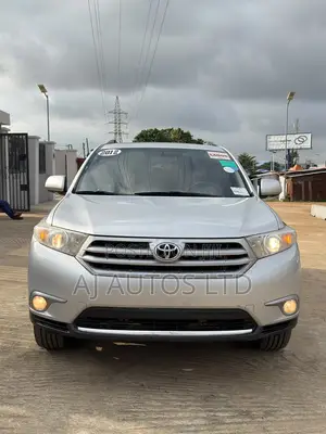 Toyota Highlander Limited 2012 Silver