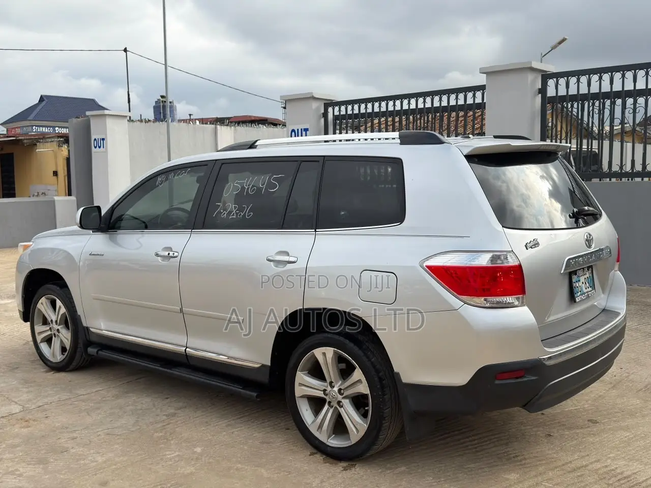 Toyota Highlander Limited 2012 Silver