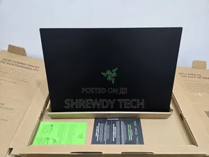 Laptop Razer Blade 32GB Intel Core Ultra 9 SSD 1T