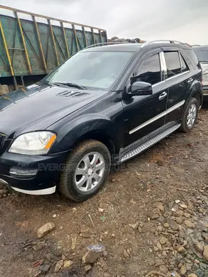 Mercedes-Benz M Class ML 350 AWD 4Matic (3.5L V6 7A) 2006 Black
