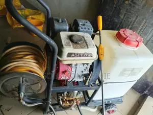 Sprayer Machine
