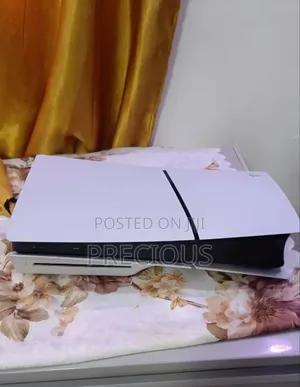 PS5 Game Player