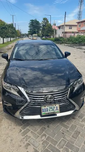 Lexus ES 2018 Black