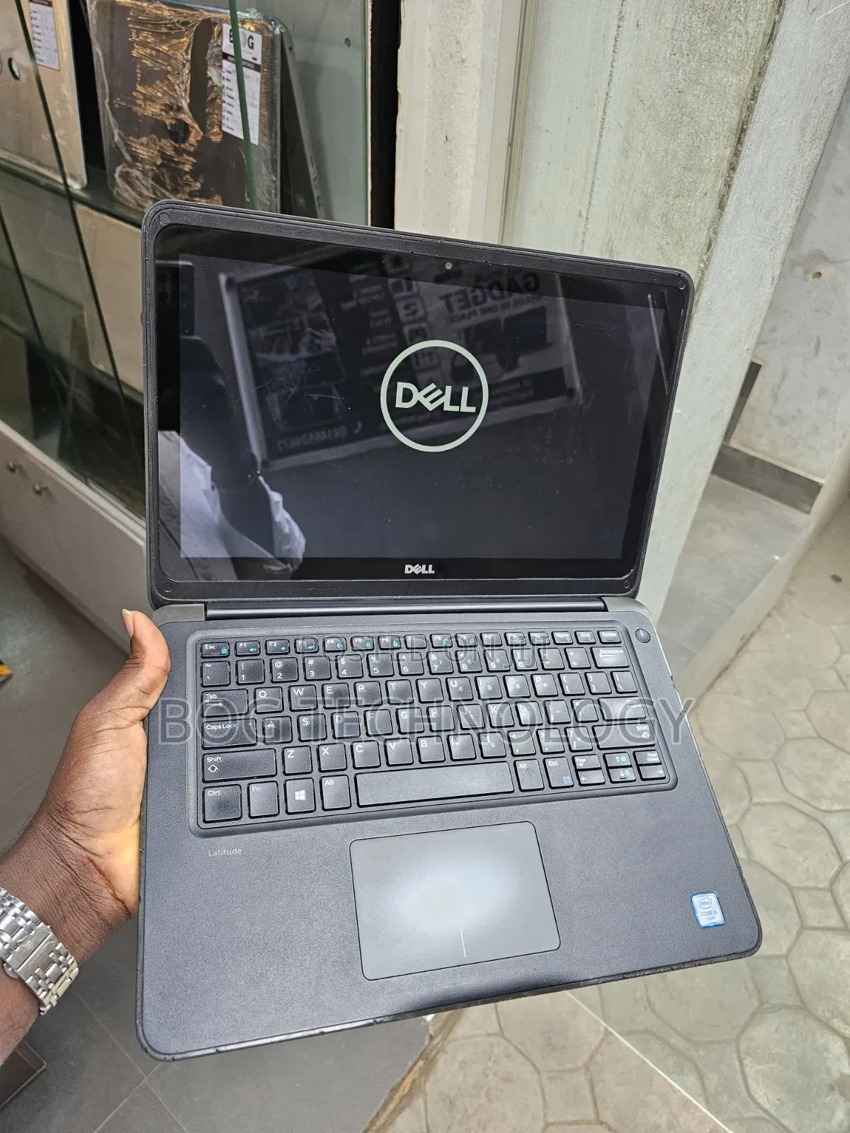 Laptop Dell Latitude 13 3380 4GB Intel Core i3 SSD 128GB