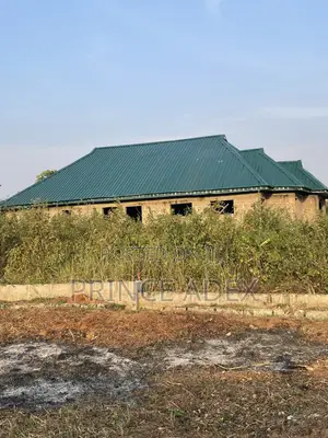 3bdrm House in Oko Cocoa, Ado-Odo/Ota for sale