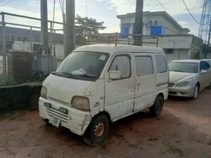 Suzuki Van 2006 White
