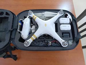 Phantom 3 SE Two Battery and Extra Wings With Original Safety Bag