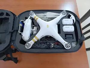 Phantom 3 SE Two Battery and Extra Wings With Original Safety Bag