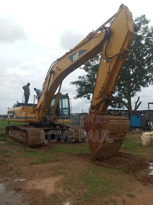 Distress Foreign Used Cat Xcavator 330BL Buy to Site Just 125m Last