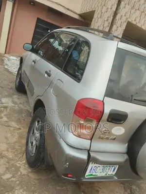 Toyota RAV4 Automatic 2004 Gray