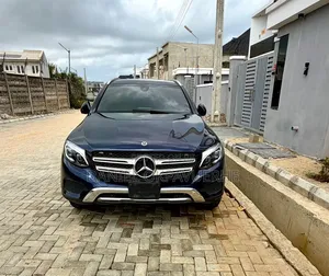 Mercedes-Benz GLC-Class 2018 Blue