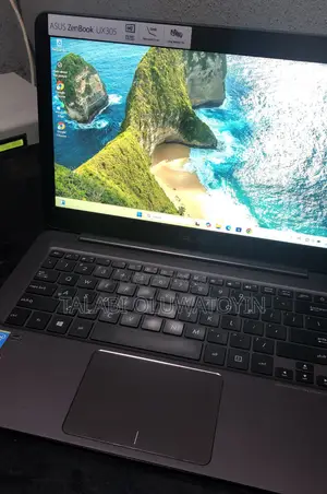 Laptop Asus ZenBook UX305FA 8GB Intel Core M SSD 128GB