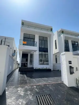 5bdrm Duplex in Ajah, Lagos for sale