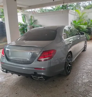 Mercedes-Benz E300 2018 Gray