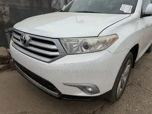Toyota Highlander Limited 2012 White