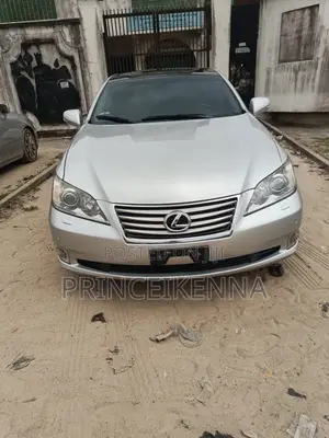 Lexus ES 2012 Silver