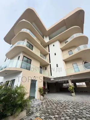 3bdrm Apartment in Lekki Phase 1 for sale