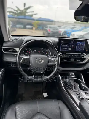 Toyota Highlander 2020 Blue