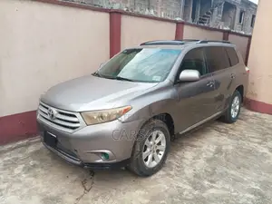 Toyota Highlander 2013 Silver
