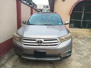 Toyota Highlander 2013 Silver