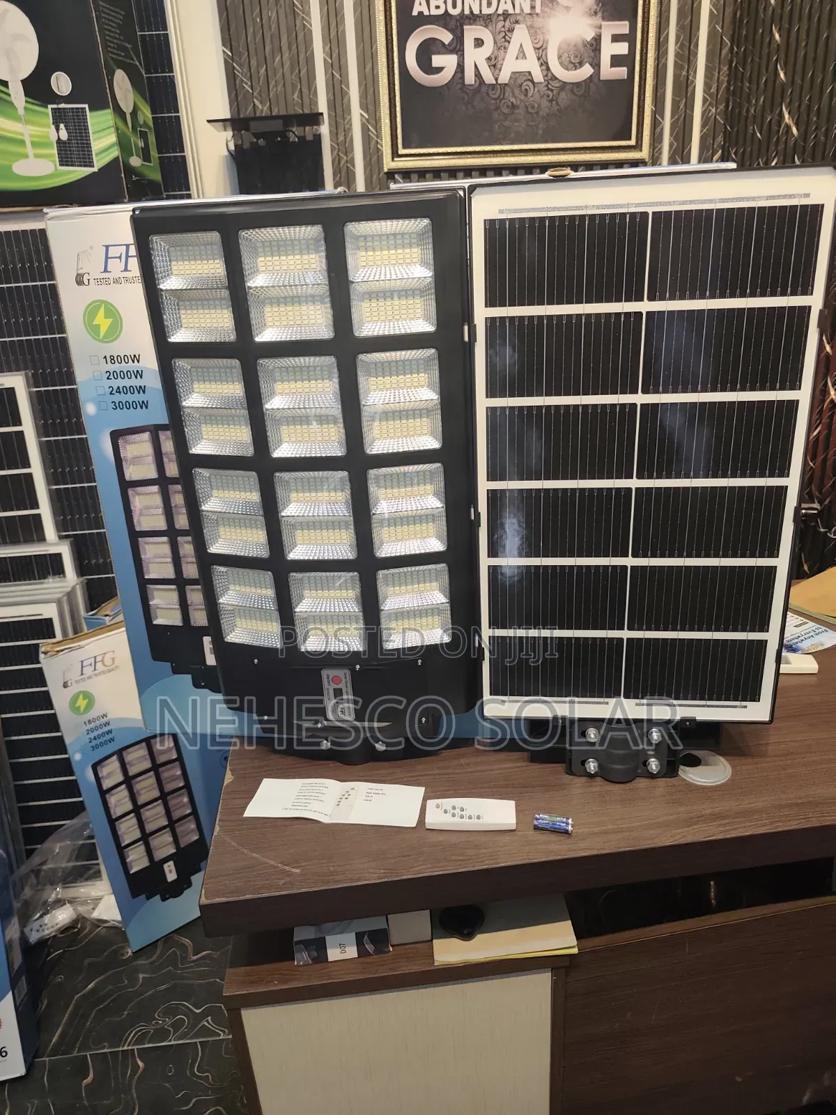 Powerful FFG Solar Street Light for Homes Compounds