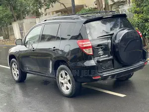 Toyota RAV4 2010 Black