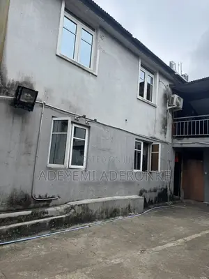 5bdrm Duplex in Victoria Island for sale