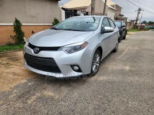 Toyota Corolla LE 4dr Sedan (1.8L 4cyl CVT) 2015 Silver