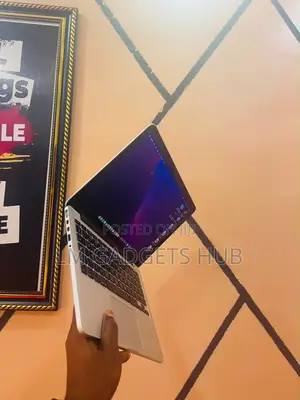 Laptop Apple MacBook Pro 2015 16GB Intel Core i7 SSD 256GB