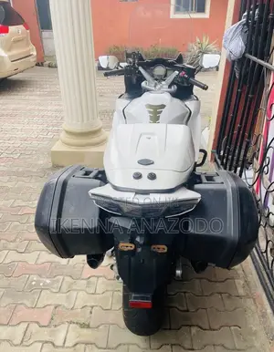 Yamaha 2020 White