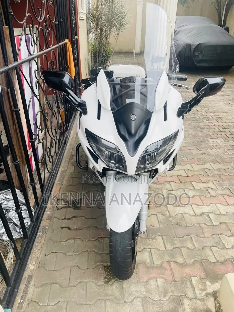 Yamaha 2020 White