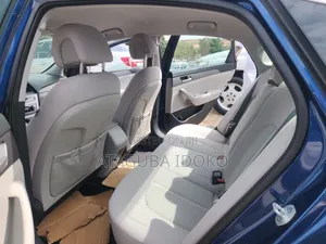 Hyundai Sonata Sport Sedan FWD (2.4L 4cyl 6A) 2016 Blue