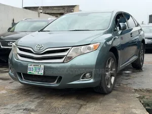 Toyota Venza V6 AWD 2010 Green