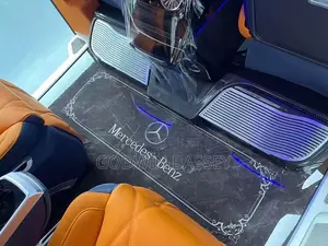 2025 Viano Available for Hire
