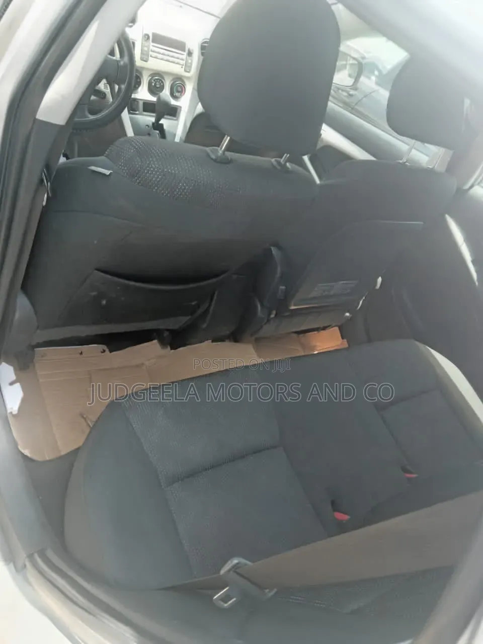 Pontiac Vibe 2010 Silver